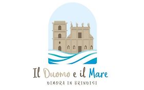 Il Duomo E Il Mare